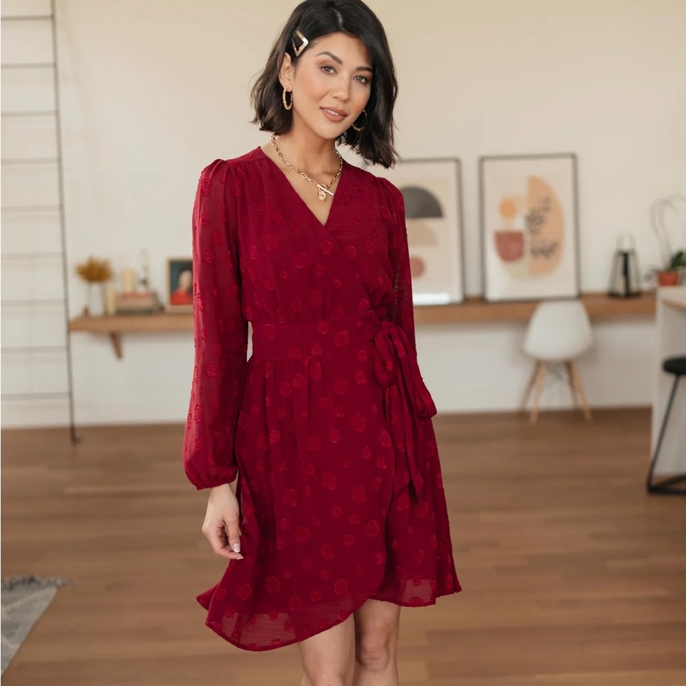 SUBTLE DOTS DRESS